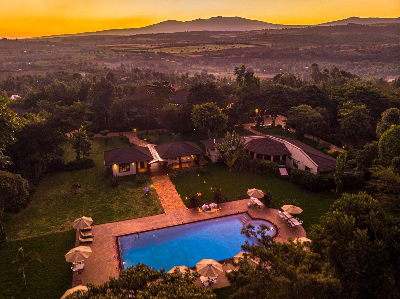 Acacia Farm Lodge 8