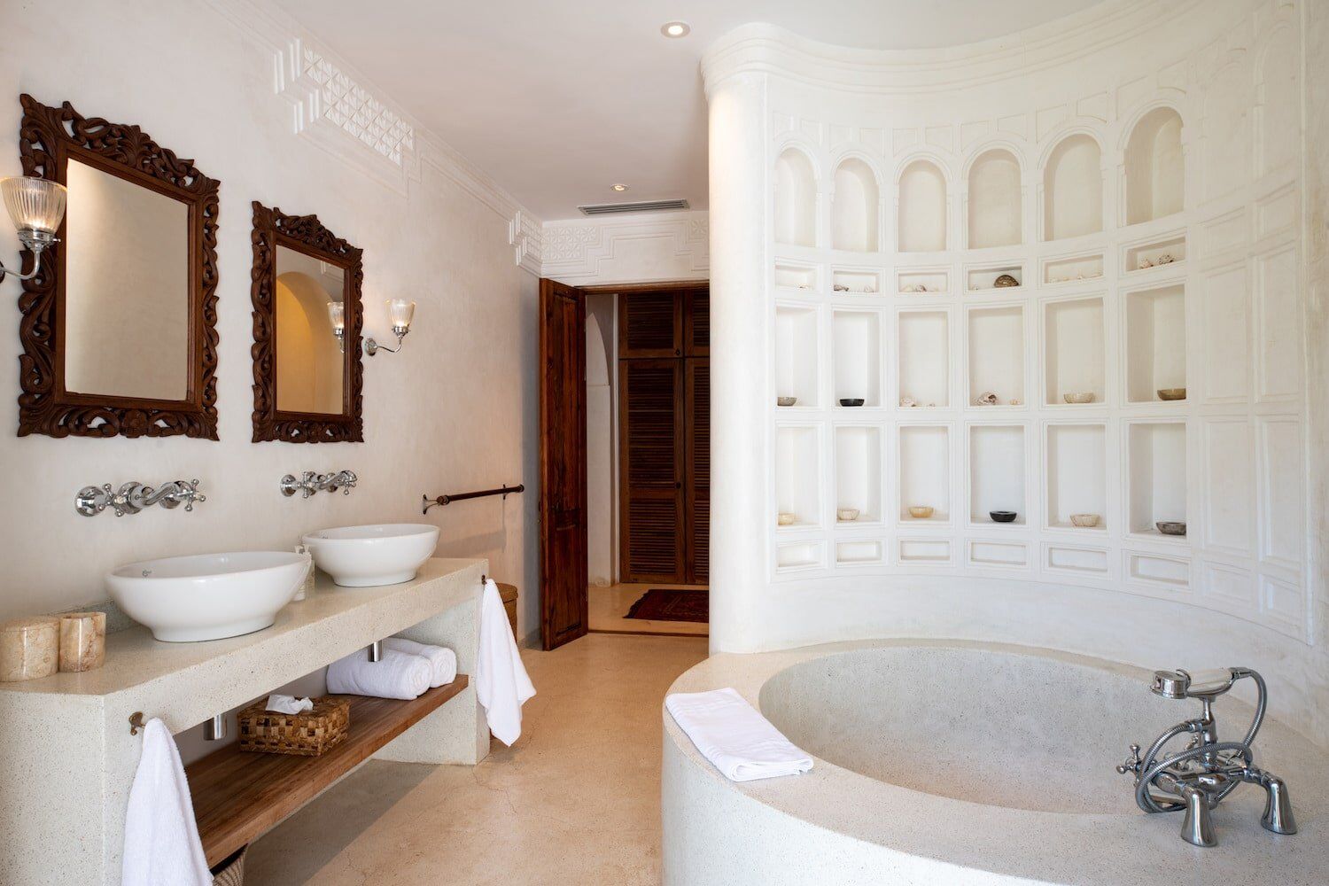 CoastalCasatway Bathroom