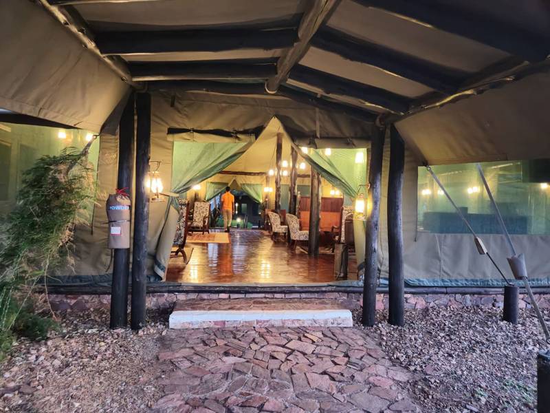 Kirawira Camp Entrance