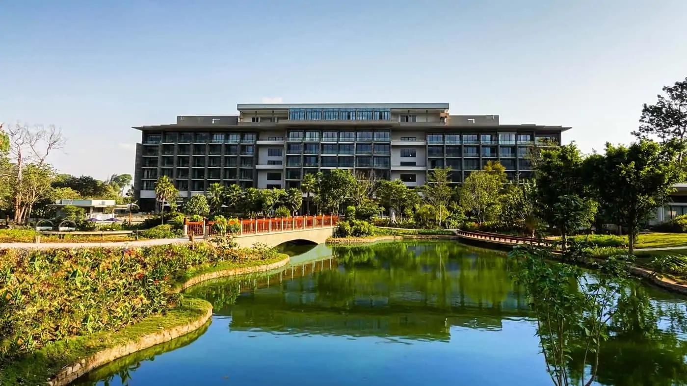 grand melia 4
