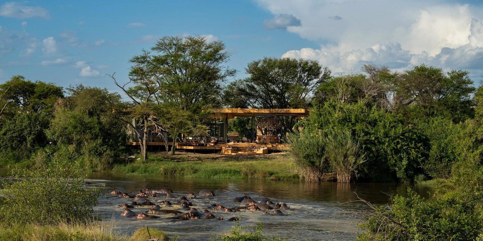 Grumeti Serengeti River Lodge