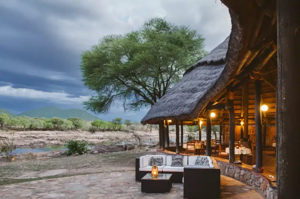 ruaha river lodge2