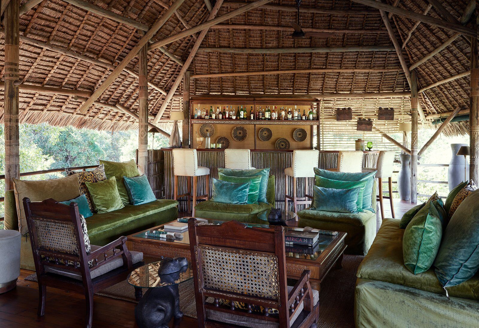 LABA SIWANDU LOUNGE BAR