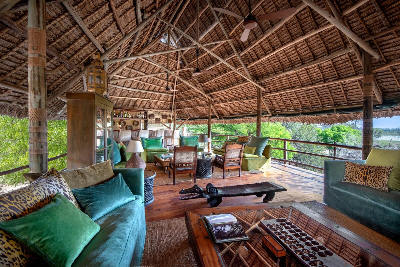 Laba Siwandu Lounge overlooking the lake