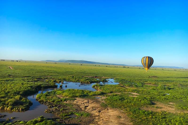 Balloon Ride Over the serengeti Plains