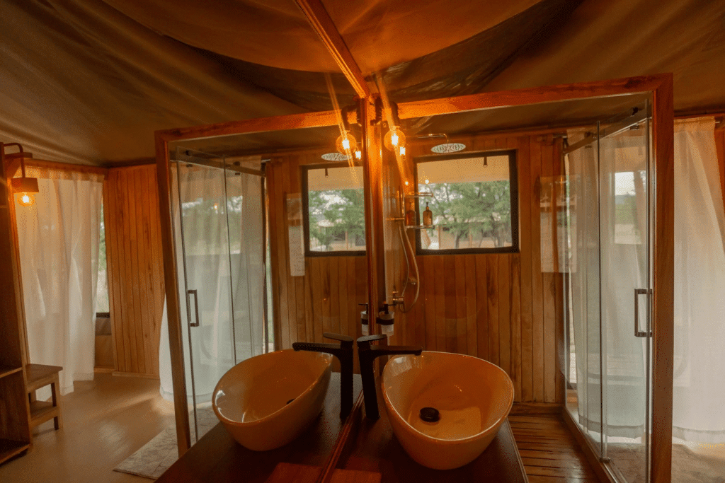 Signature Serengeti Luxury Camp 7