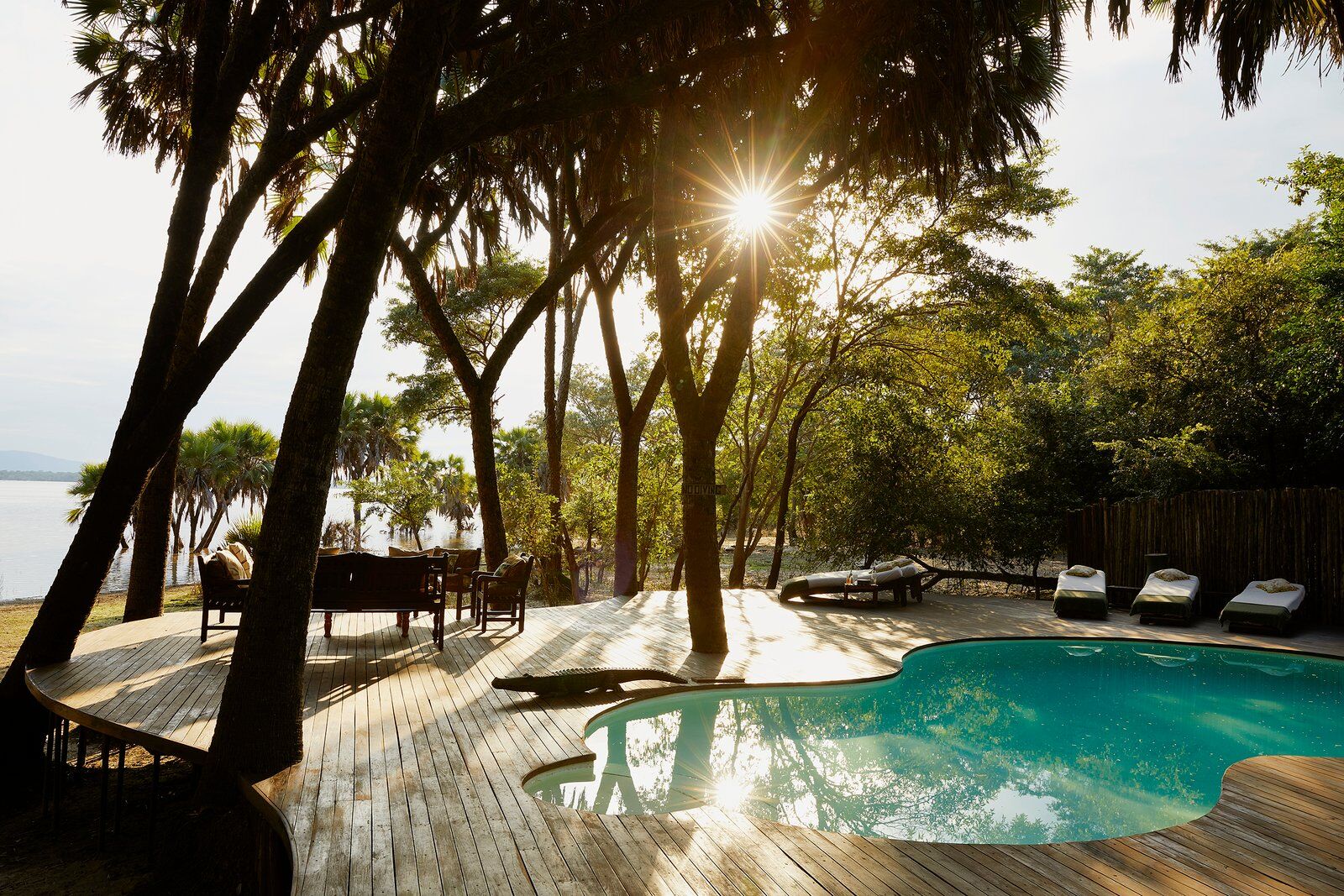 LABA SIWANDU SWIMMING POOL 1