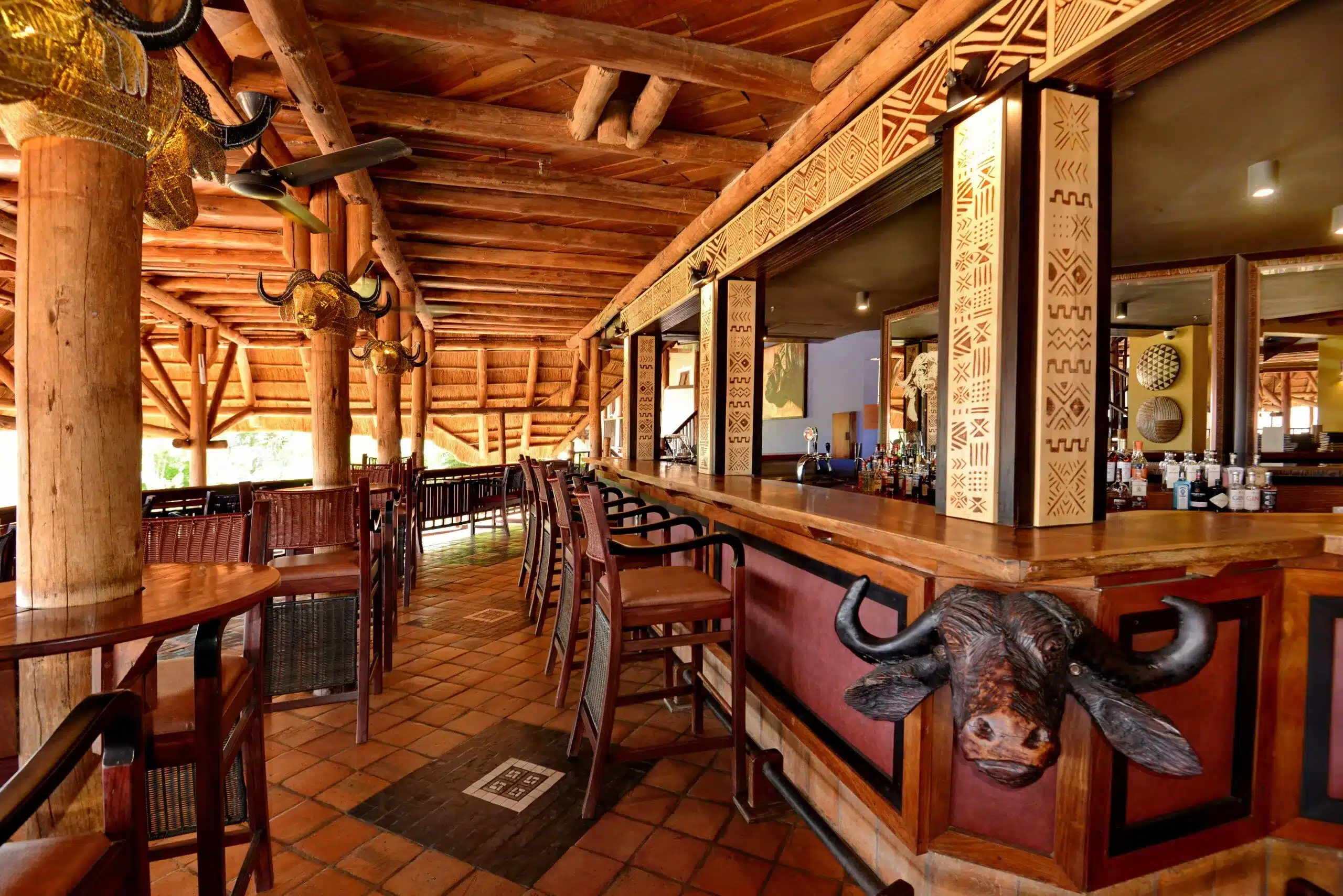 buffalo safari lodge5