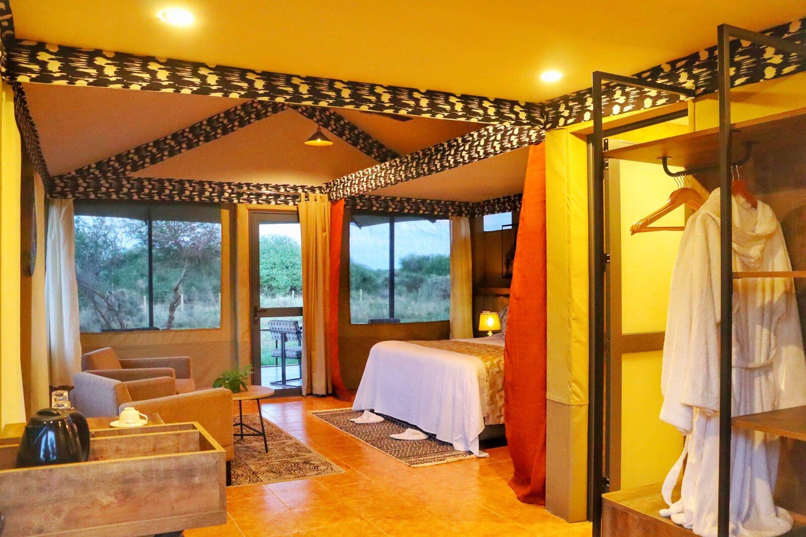 Praro Amboseli Camp 1
