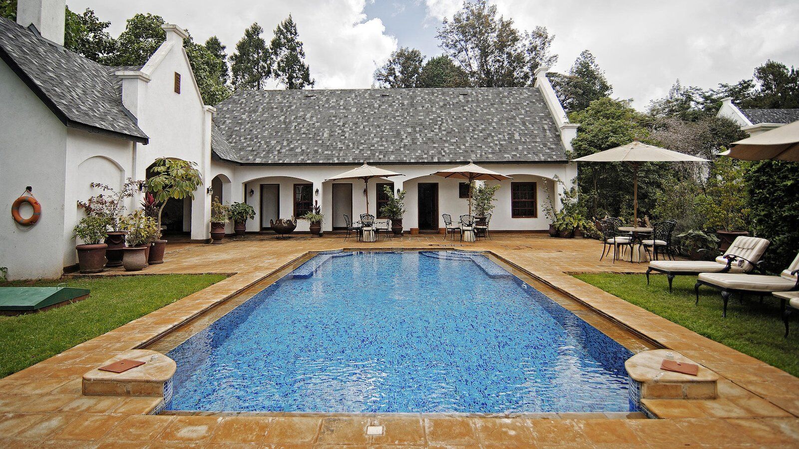 The Manor at Ngorongoro swimming pool