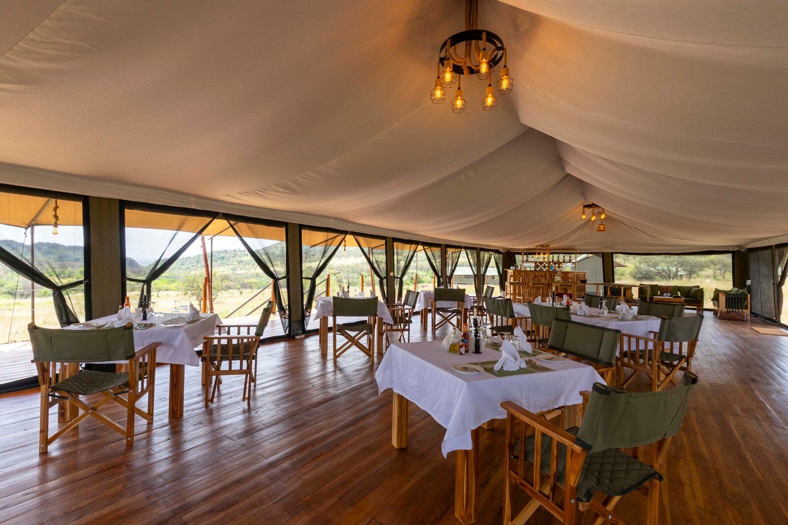 Zuri Restaurant 4